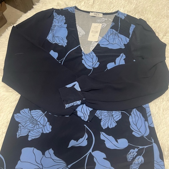 Multiple tops - Picture 7 of 9